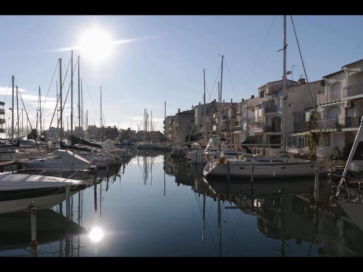 Grand Appartement Vue Sur Canal 4 Pers Wifi Empuriabrava Buitenkant foto